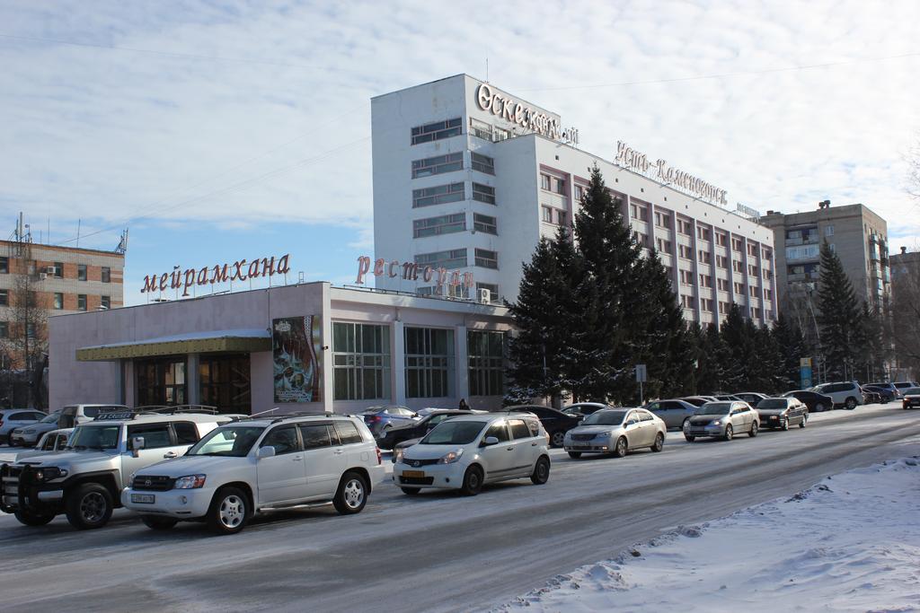 Ust-Kamenogorsk Hotel Bagian luar foto
