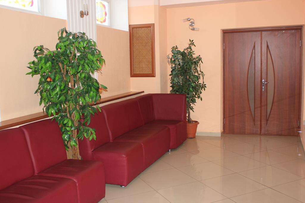 Ust-Kamenogorsk Hotel Bagian luar foto
