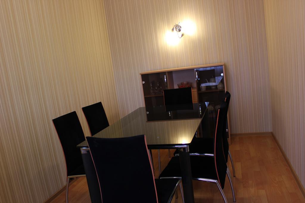 Ust-Kamenogorsk Hotel Bagian luar foto