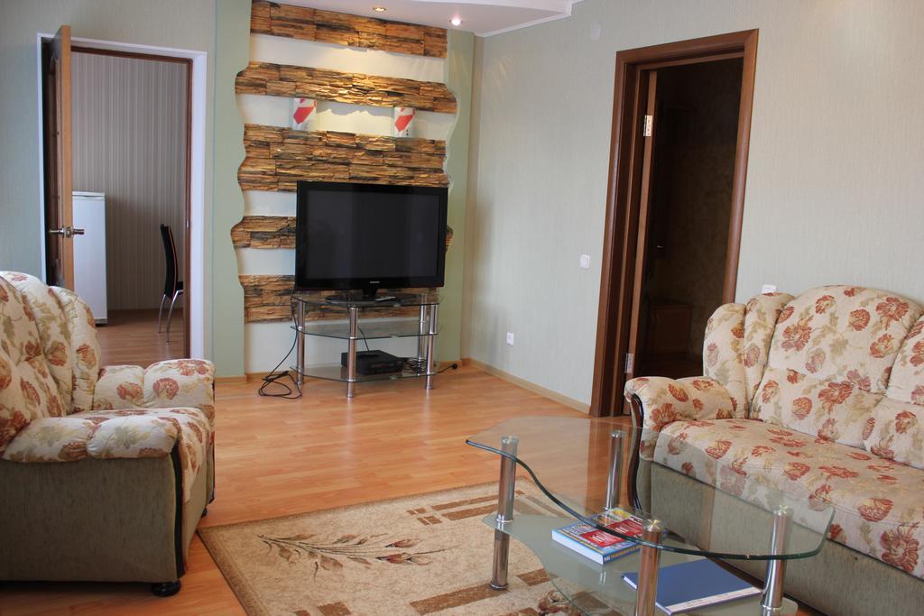 Ust-Kamenogorsk Hotel Bagian luar foto