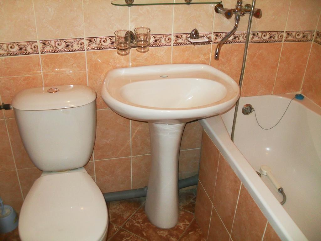 Ust-Kamenogorsk Hotel Ruang foto